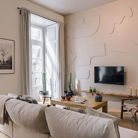 Kamour - 2 Bedrooms And Balcony In Baixa Daire *