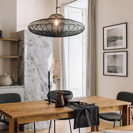 Kamour - 2 Bedrooms And Balcony In Baixa Apartment *