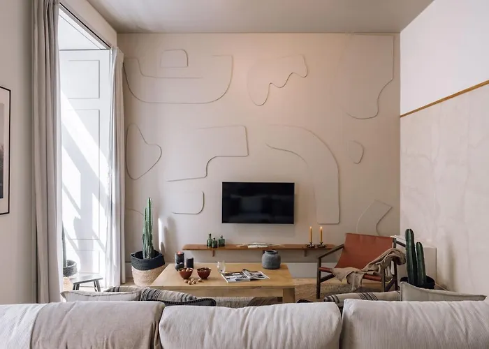 Kamour - 2 Bedrooms And Balcony In Baixa Lisboa